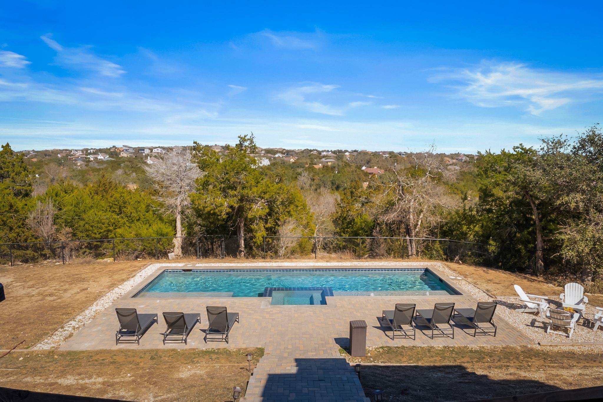 10512 Lake Park Drive Dripping Springs TX 78620