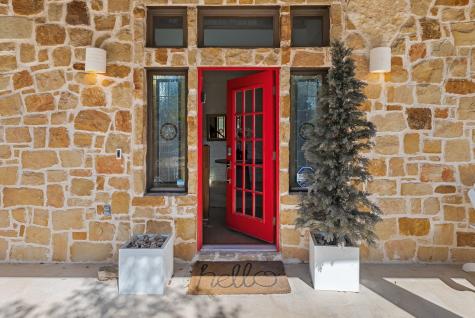 10512 Lake Park Drive Dripping Springs TX 78620