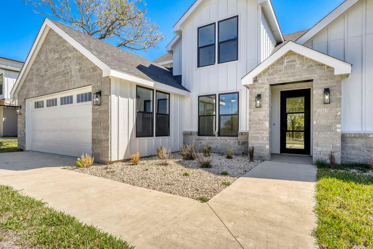208 Ulupau Circle Bastrop TX 78602