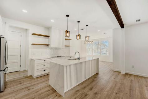 208 Ulupau Circle Bastrop TX 78602