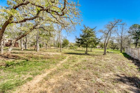 208 Ulupau Circle Bastrop TX 78602
