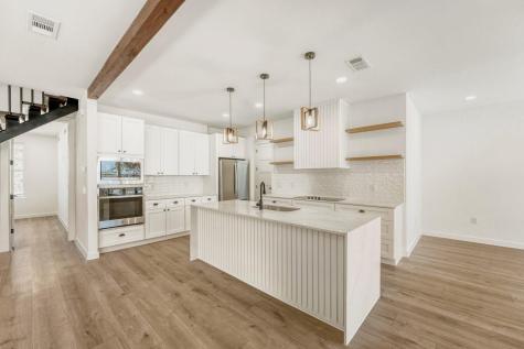 208 Ulupau Circle Bastrop TX 78602