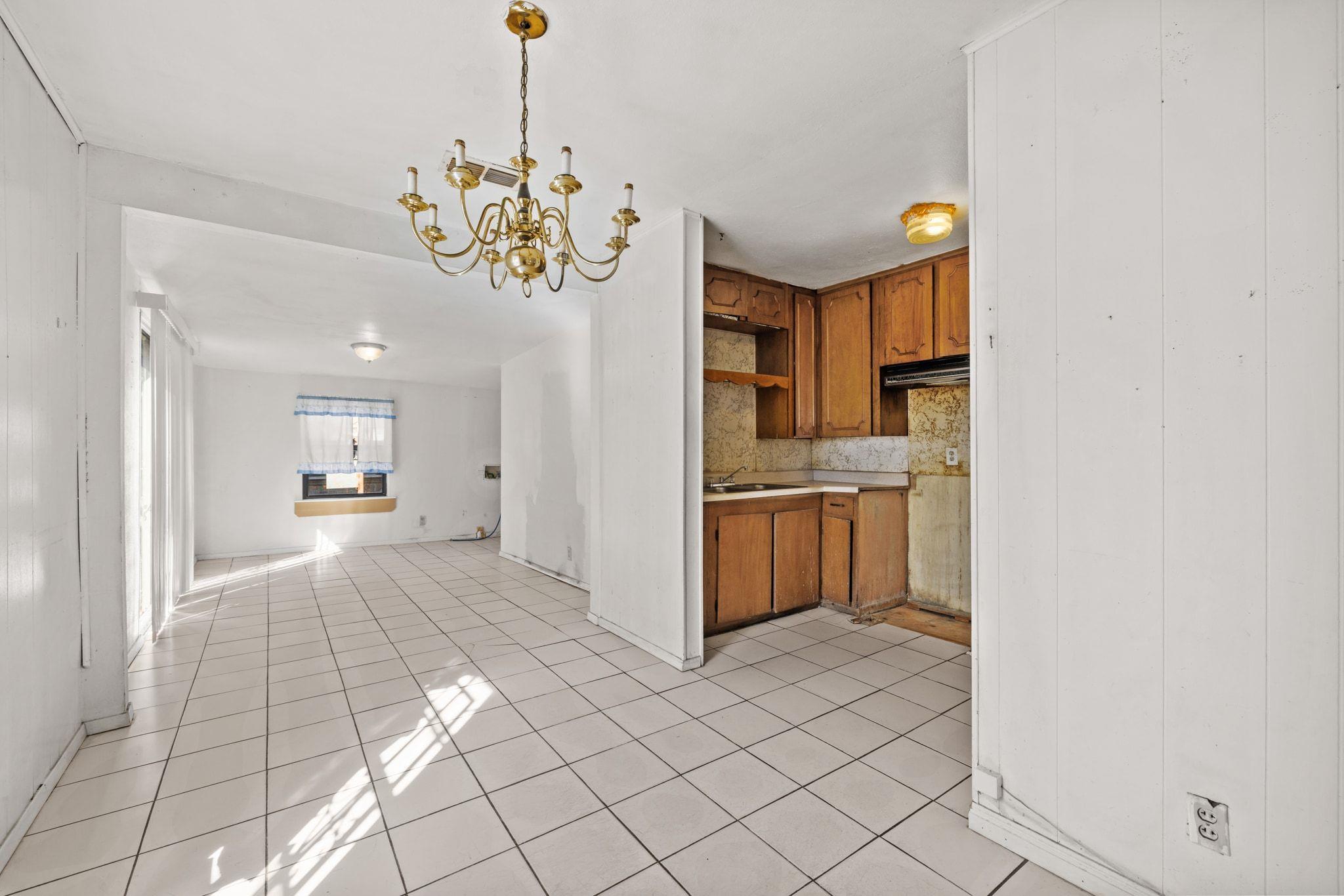 1114 Richardine Avenue Austin TX 78721