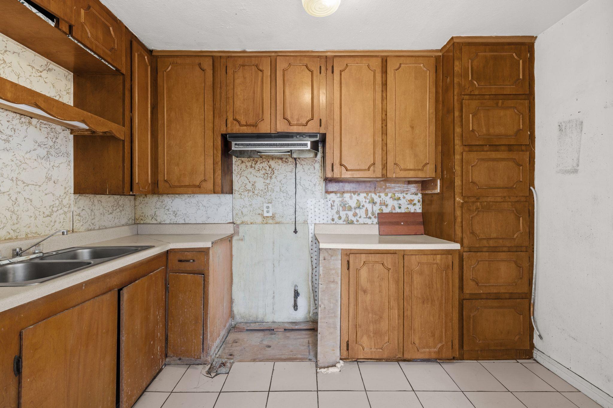 1114 Richardine Avenue Austin TX 78721