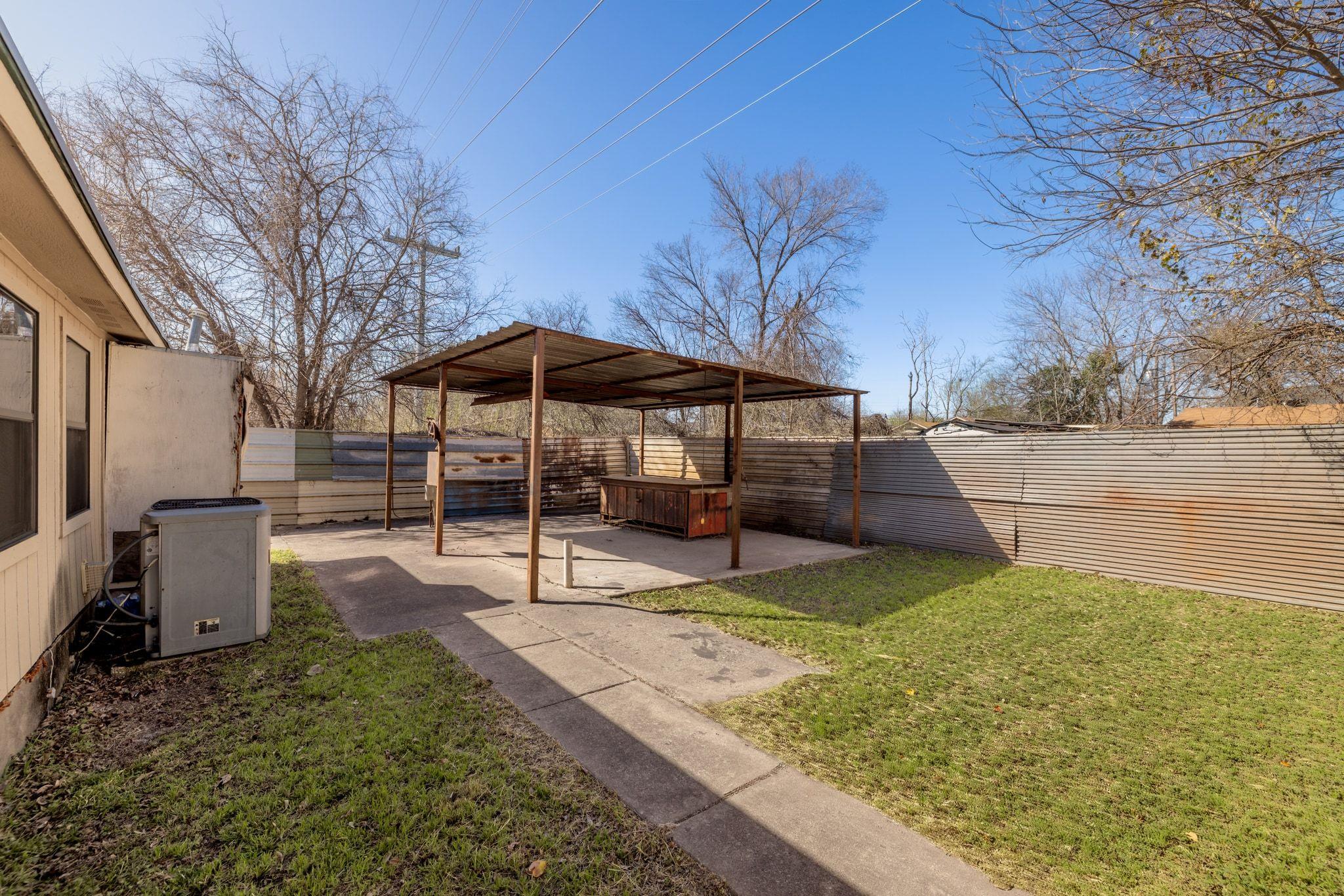 1114 Richardine Avenue Austin TX 78721