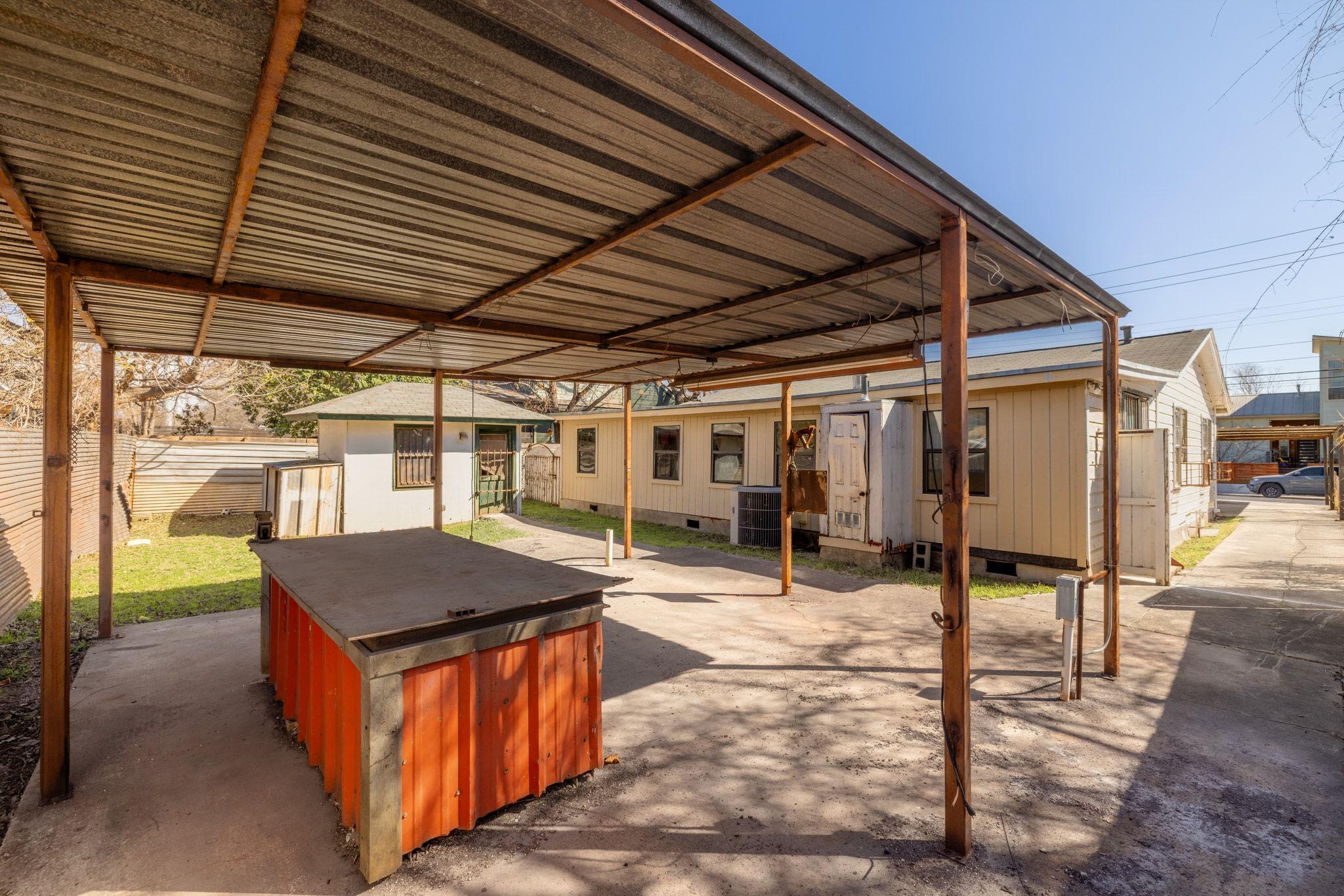1114 Richardine Avenue Austin TX 78721