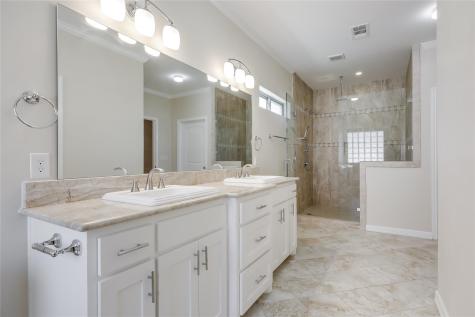 2009 American Drive Lago Vista TX 78645