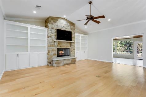 2009 American Drive Lago Vista TX 78645