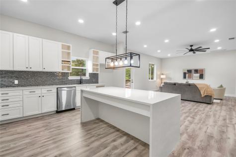 197 S Buckhorn Drive Bastrop TX 78602