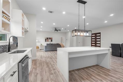 197 S Buckhorn Drive Bastrop TX 78602