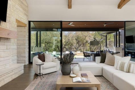 6037 W Verandero Court Austin TX 78738