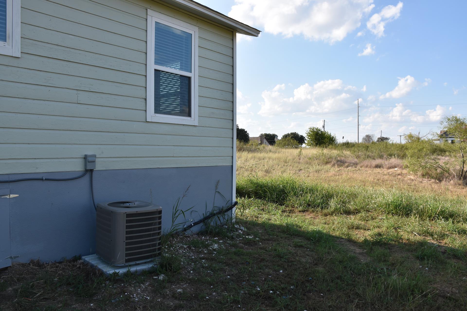 3751 County Road 463 Elgin TX 78621