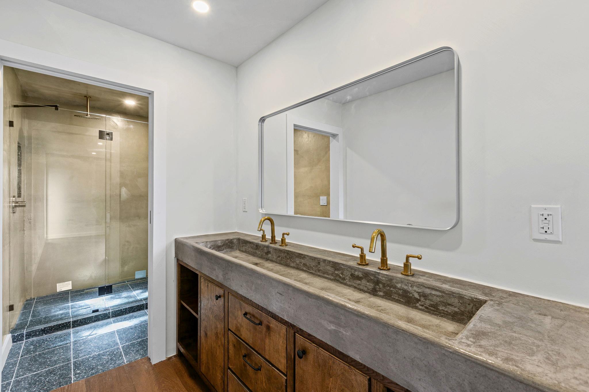 1621 Garden Street Austin TX 78702