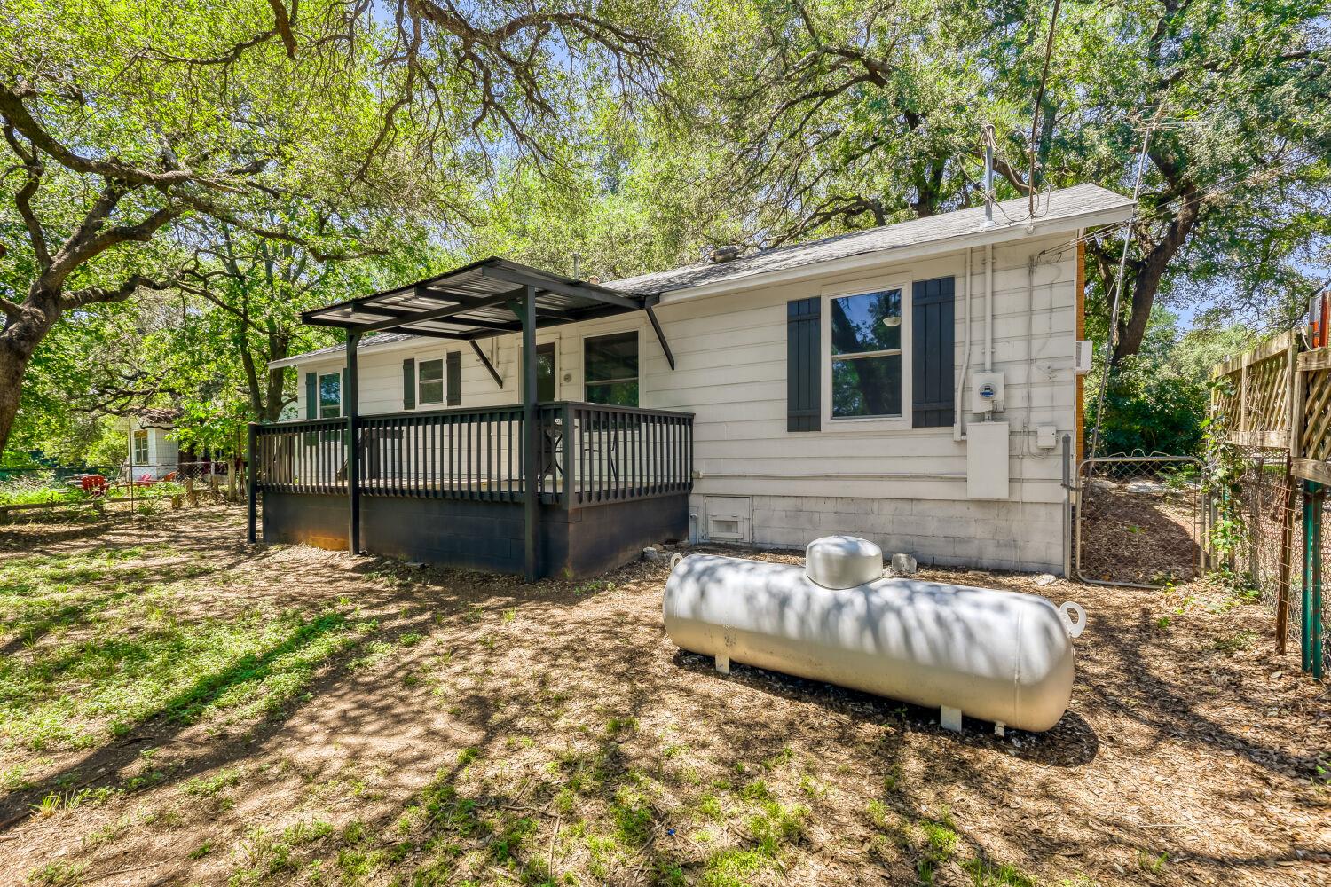18221 Ledge Street Jonestown TX 78645