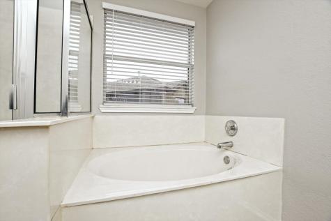 2201 Twin Peaks Cove Leander TX 78641
