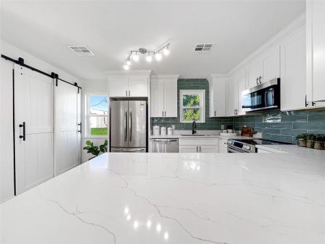 206 Summit Street Rockdale TX 76567