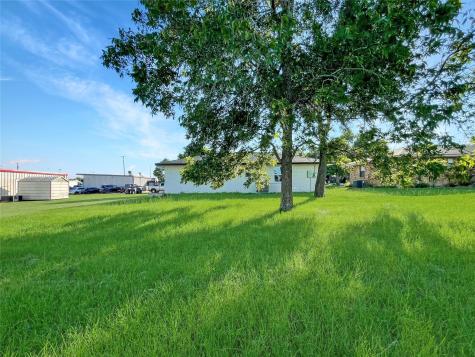 206 Summit Street Rockdale TX 76567