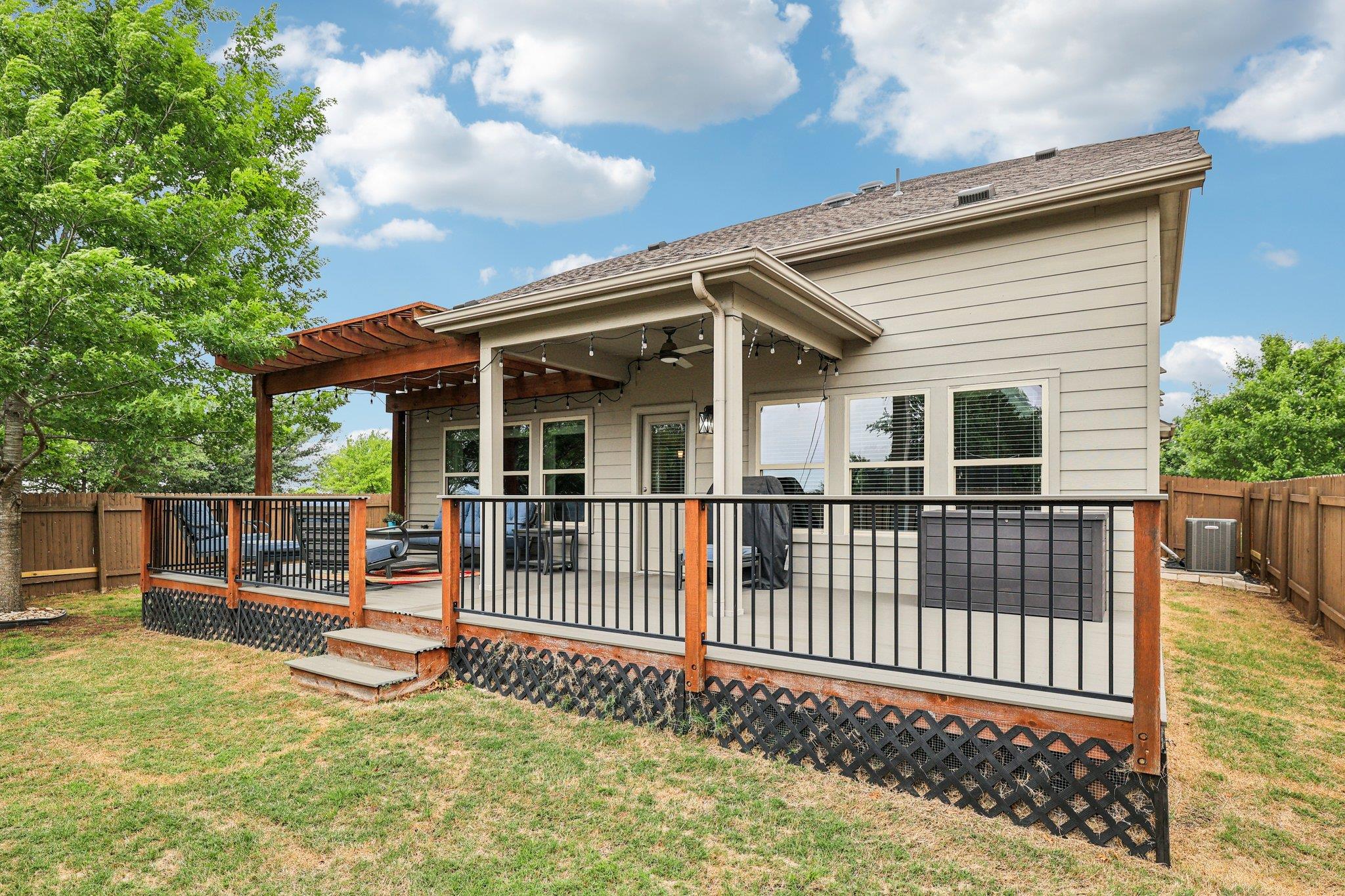 10033 Gertrudis Loop Austin TX 78747