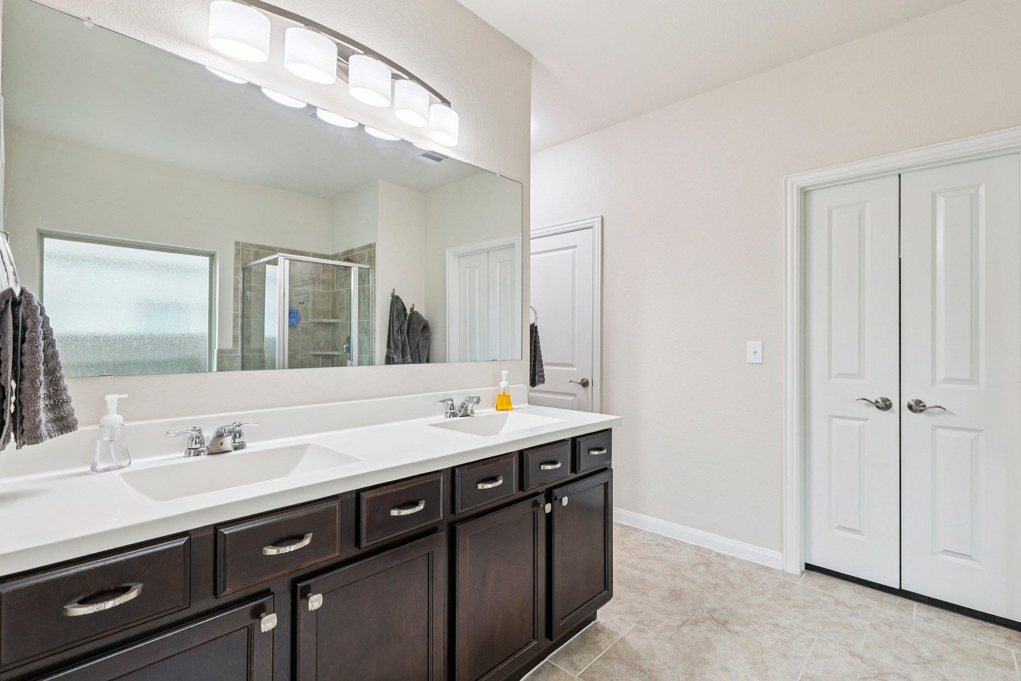 10033 Gertrudis Loop Austin TX 78747
