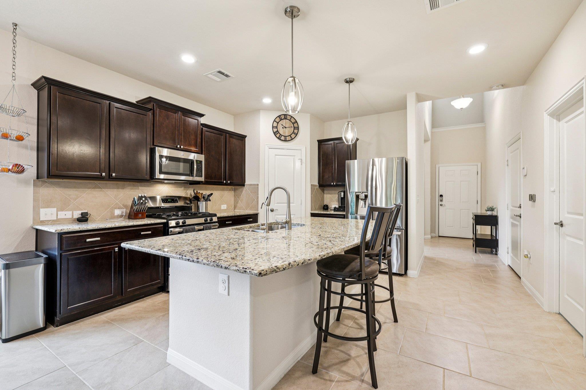 10033 Gertrudis Loop Austin TX 78747