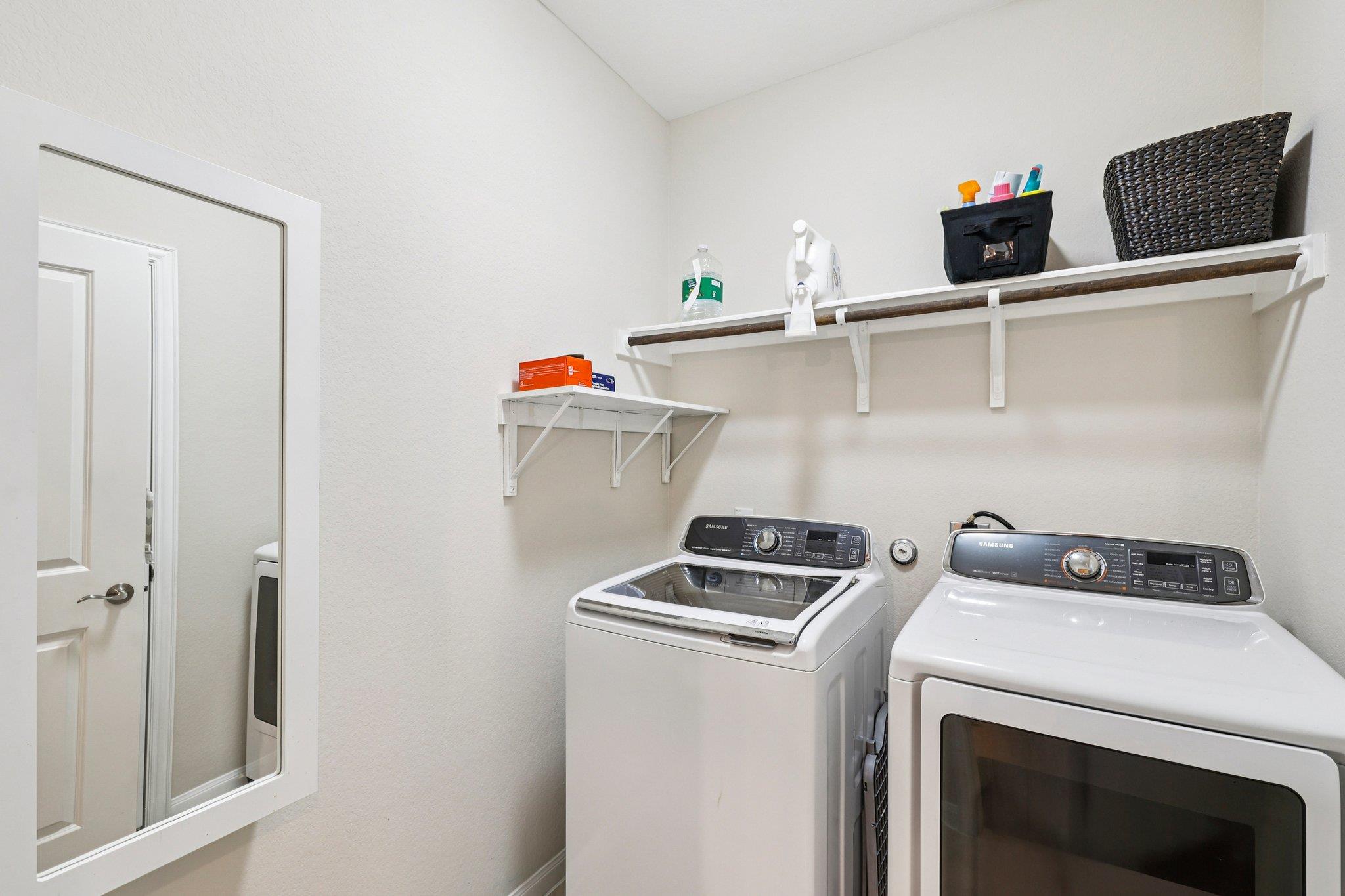 10033 Gertrudis Loop Austin TX 78747