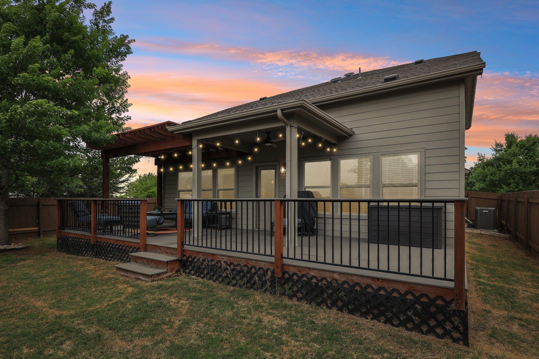 10033 Gertrudis Loop Austin TX 78747