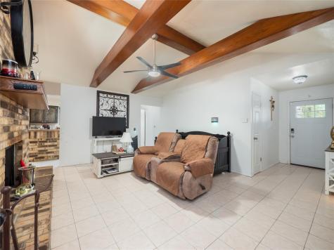 108 Lei Court Bastrop TX 78602