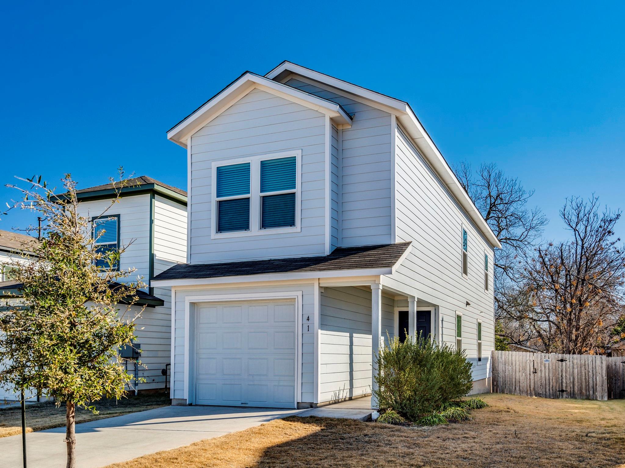 41 Trinity Circle Lockhart TX 78644