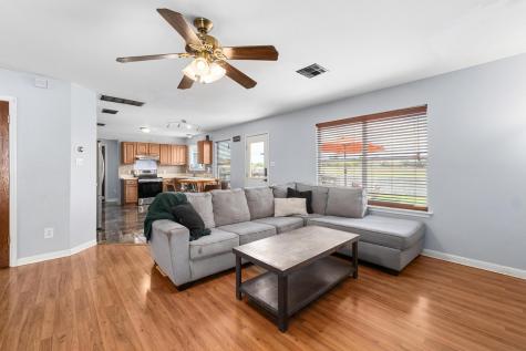 12713 Bella Parkway Manor TX 78653