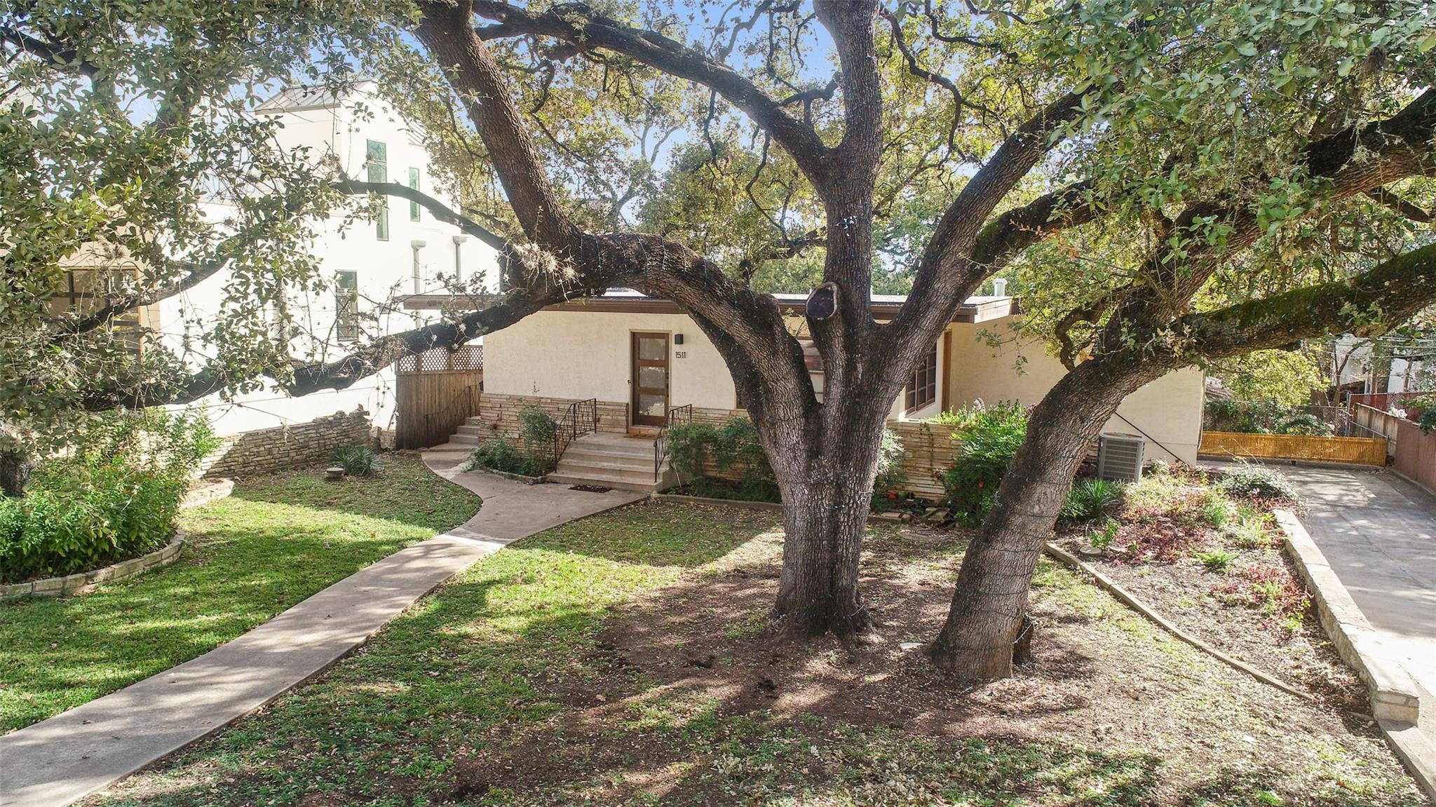 1511 Chelsea Lane Austin TX 78704