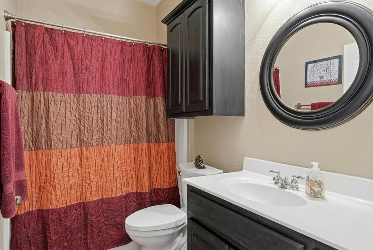 100 Oakmont Court Georgetown TX 78628