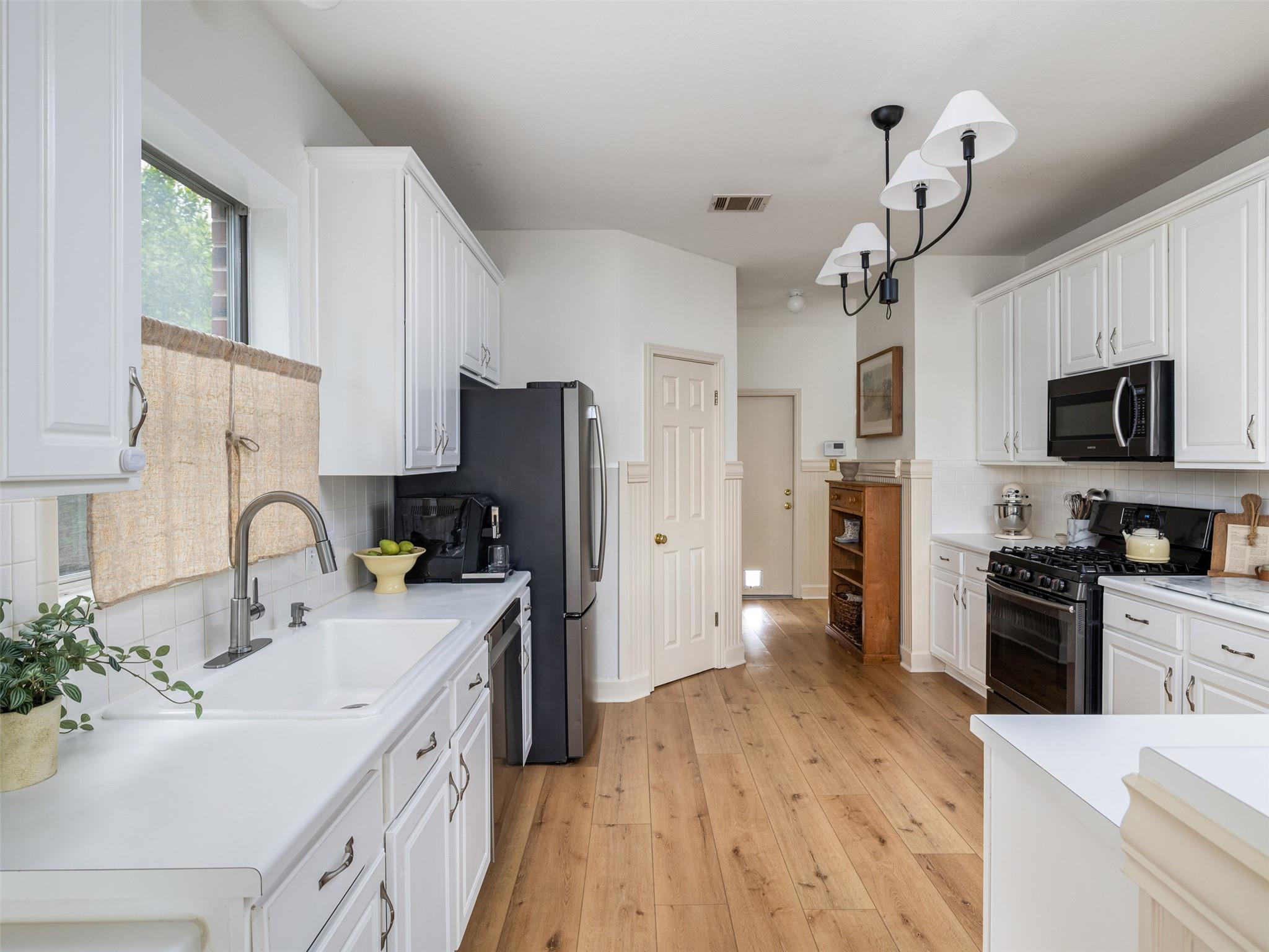 300 N Carriage Hills Drive Georgetown TX 78626