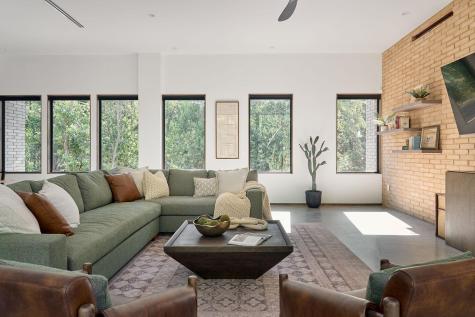 1112 W Annie Street Austin TX 78704