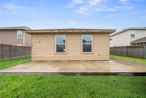 715 Estes Park Taylor TX 76574