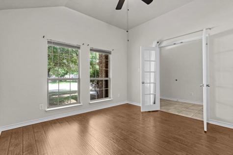 107 S Treasure Oaks Drive Leander TX 78641
