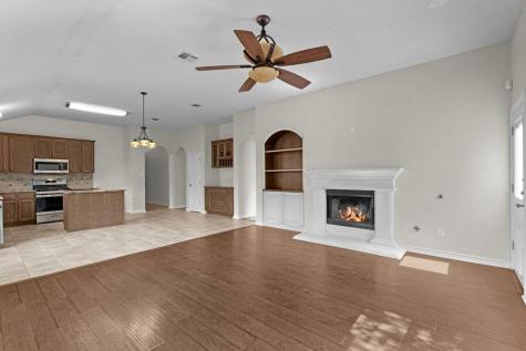107 S Treasure Oaks Drive Leander TX 78641