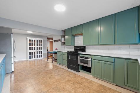 1013 N Colorado Street Lockhart TX 78644