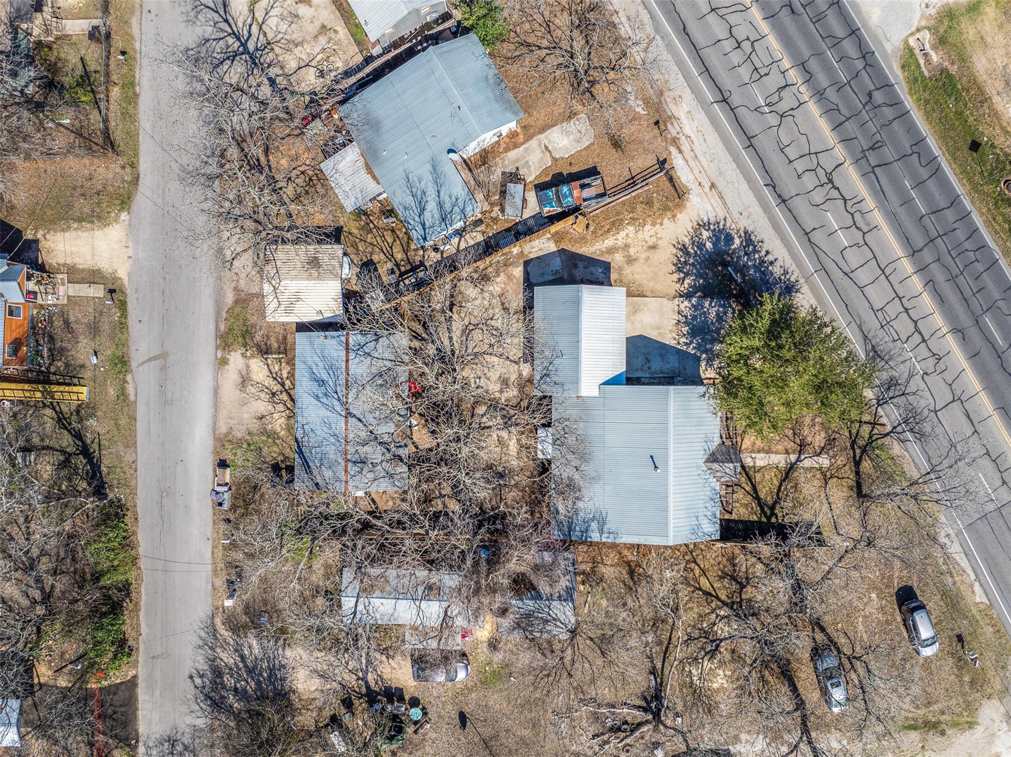 1013 N Colorado Street Lockhart TX 78644