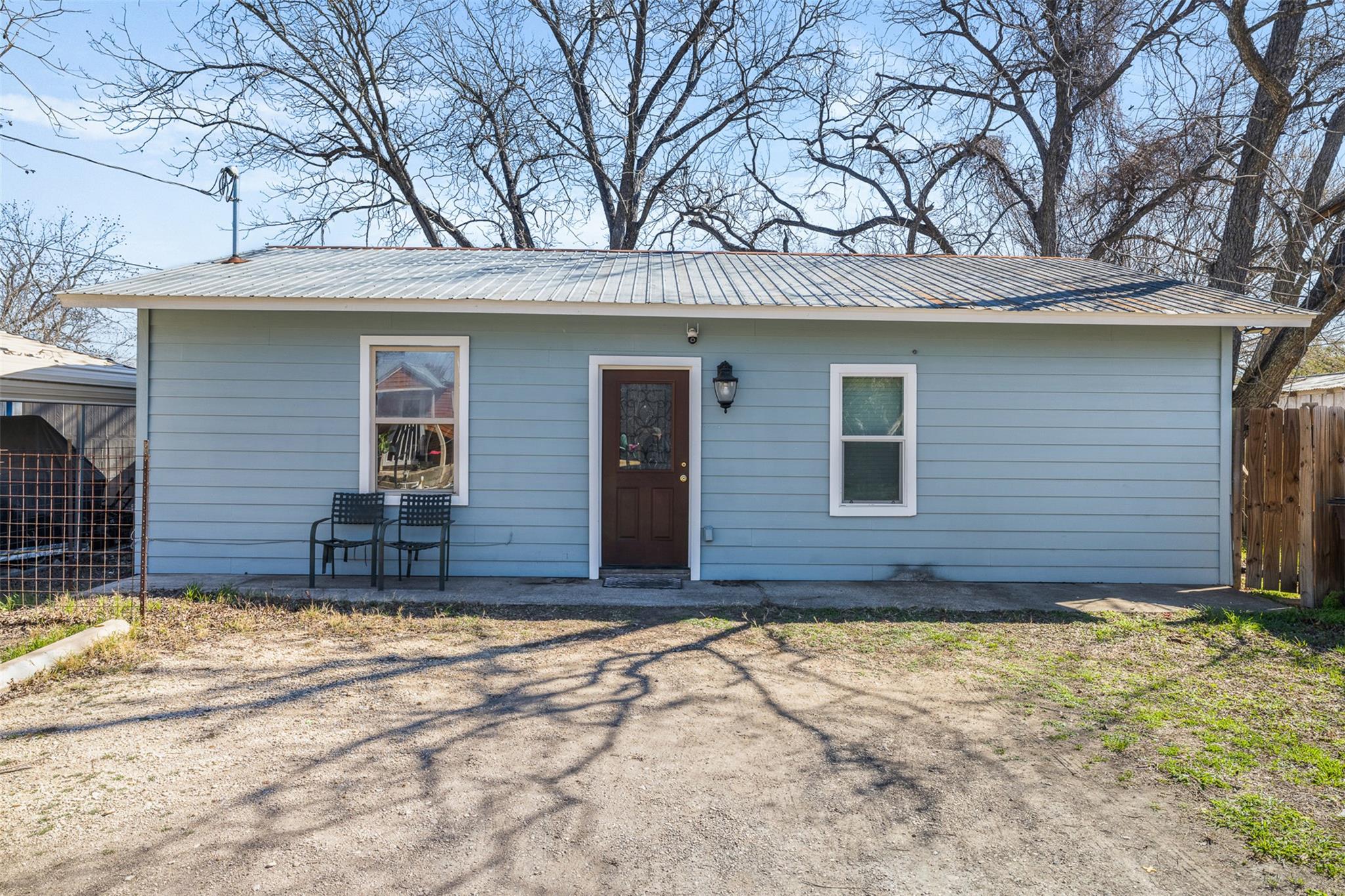 1013 N Colorado Street Lockhart TX 78644