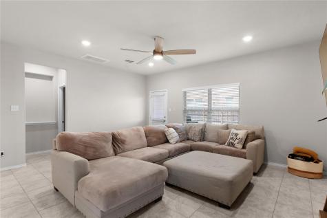 1027 Slight Street New Braunfels TX 78130