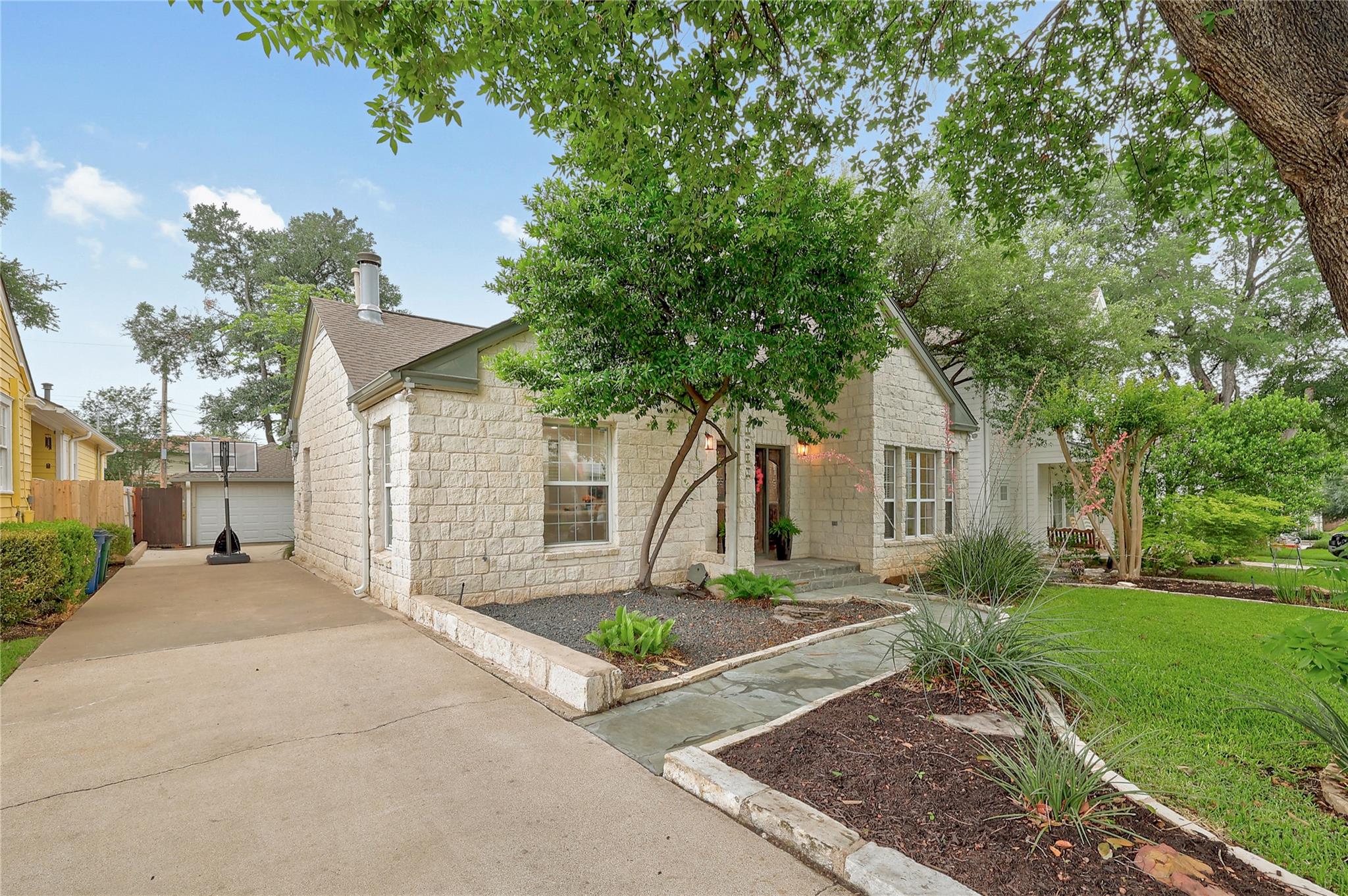 1709 Mohle Drive Austin TX 78703