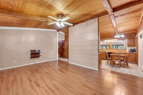 320 Pope Bend S Cedar Creek TX 78612