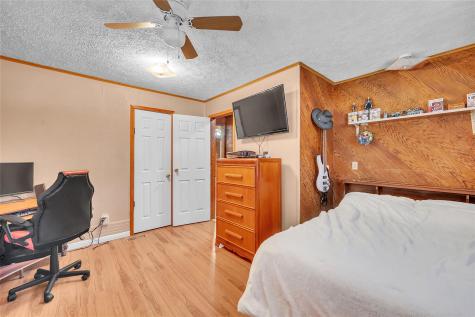 320 Pope Bend S Cedar Creek TX 78612