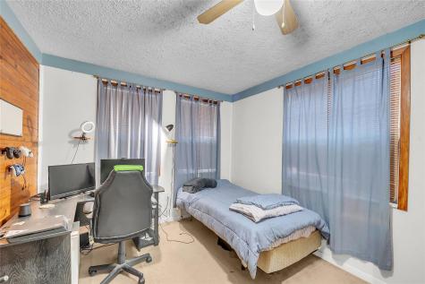 320 Pope Bend S Cedar Creek TX 78612