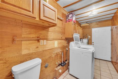 320 Pope Bend S Cedar Creek TX 78612