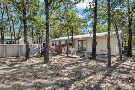 320 Pope Bend S Cedar Creek TX 78612