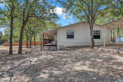 320 Pope Bend S Cedar Creek TX 78612