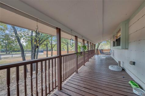 320 Pope Bend S Cedar Creek TX 78612