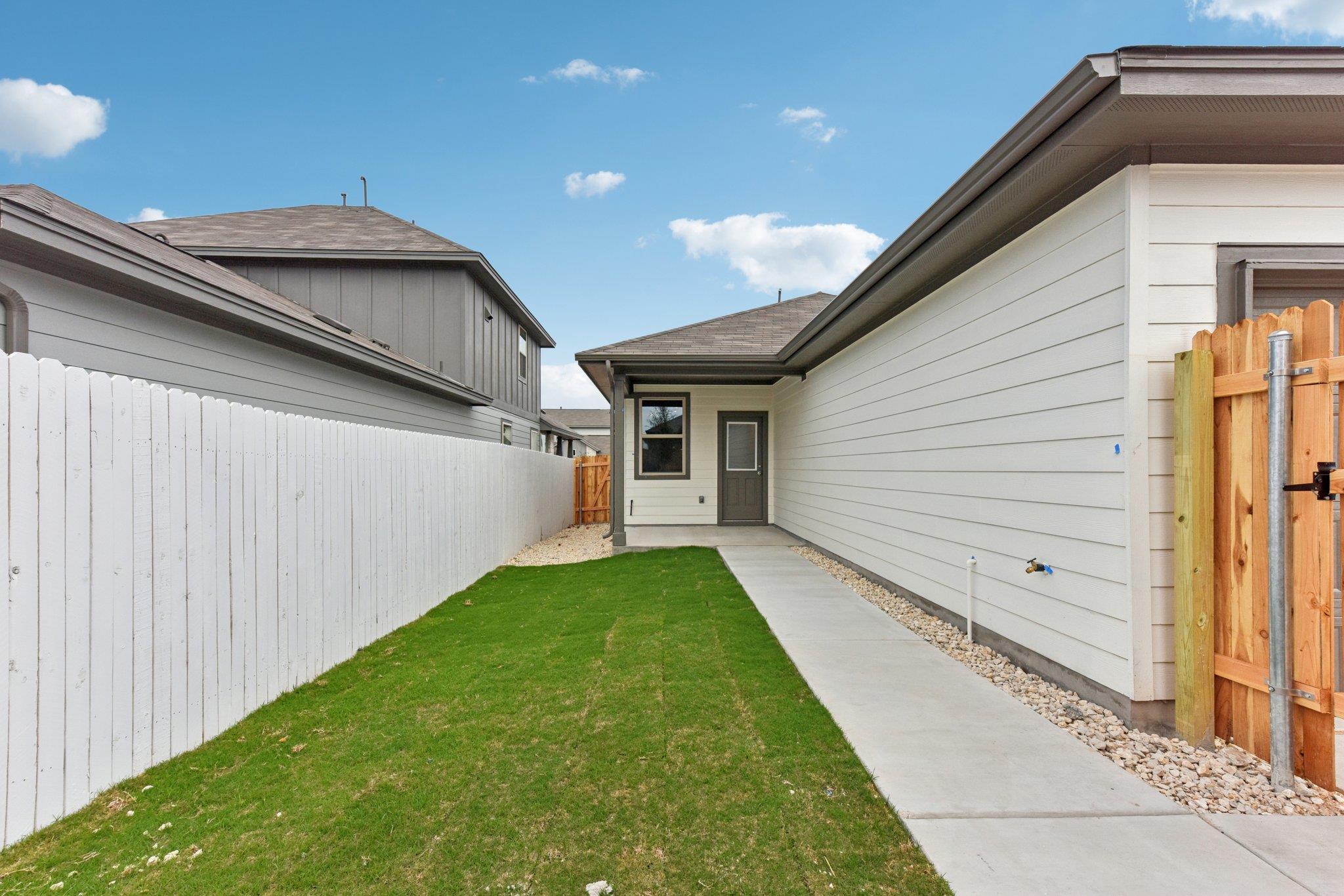 183 Glocken Lane Kyle TX 78640