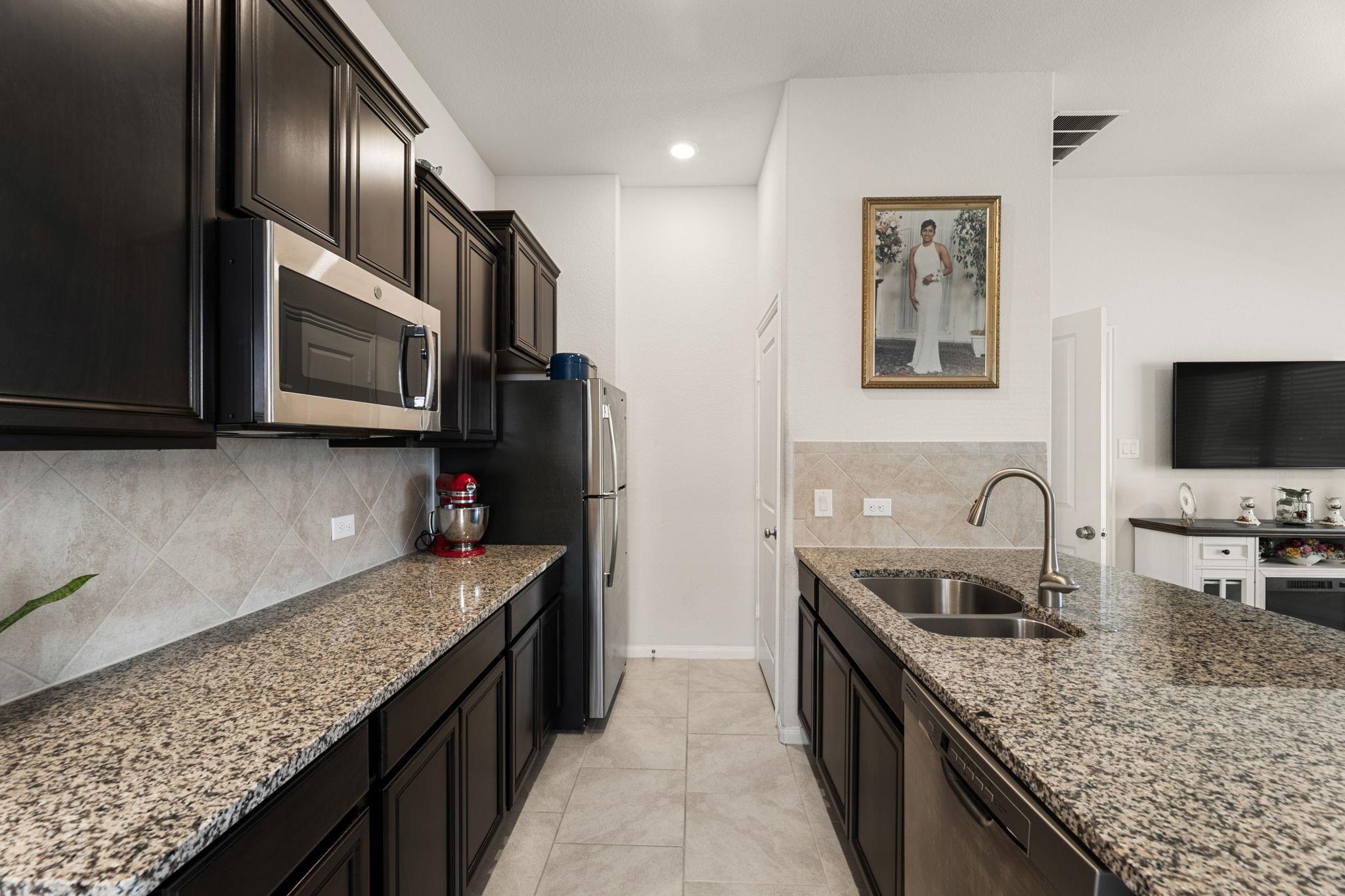 2233 Sauterne Drive Leander TX 78641